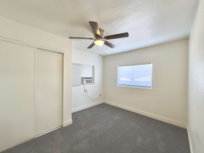 Building Photo - 3137 Sanchez St N