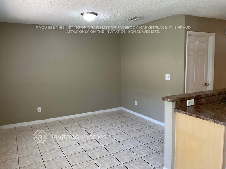 Building Photo - 620 208th Cir