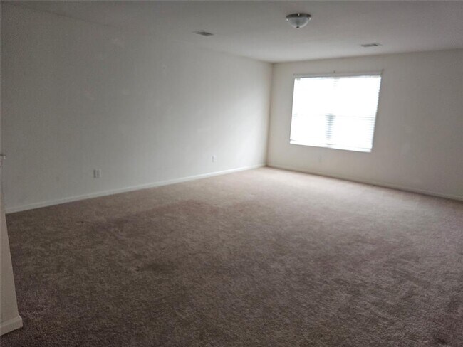 Building Photo - 2056 Spindletree Ln