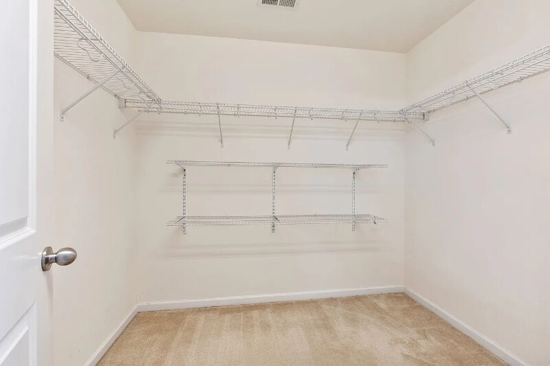 Building Photo - 4221 Lochurst Dr