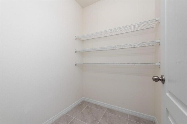 Building Photo - 1296 Cascades Ave