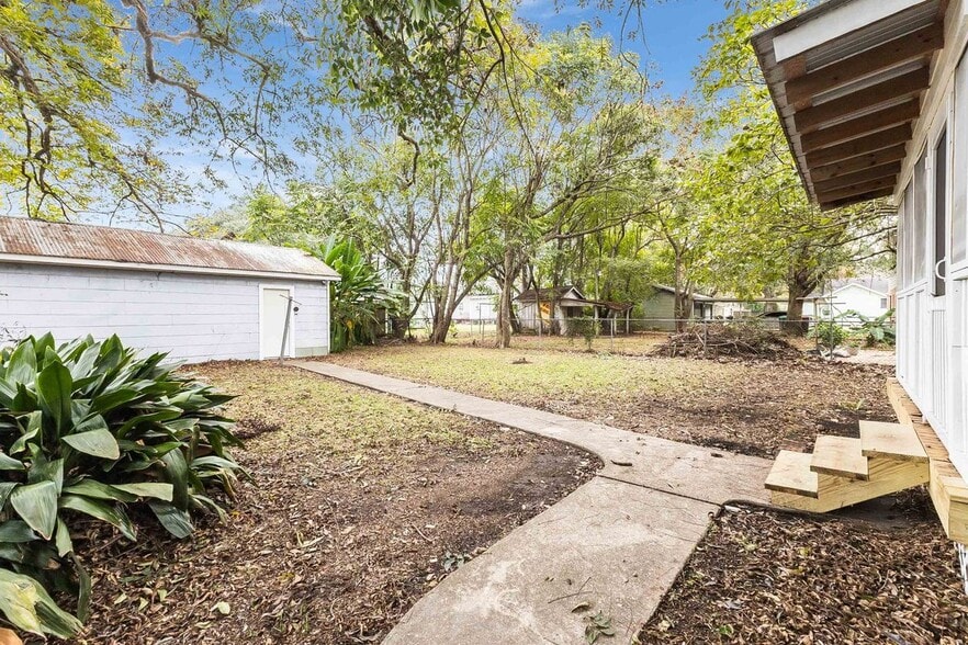 Building Photo - 201 S Orange St