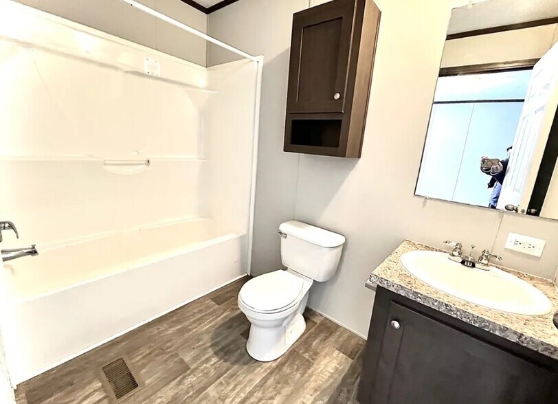 Building Photo - 17020 Sleepy Hollow Blvd