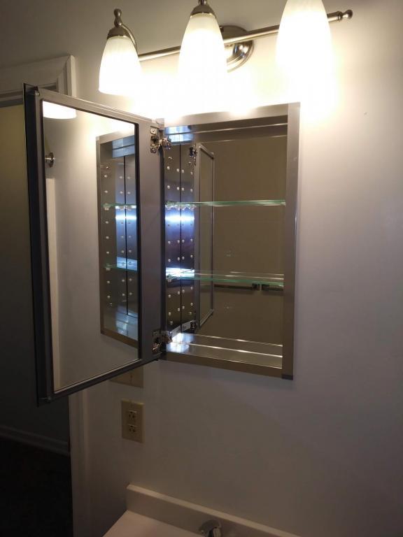 Building Photo - 375 Girio Terrace