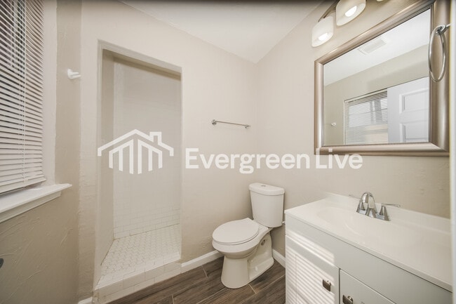 Building Photo - 8512 NW 86th St