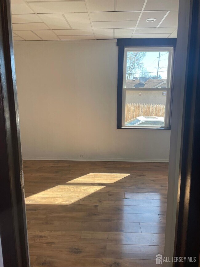 Building Photo - 638 Bound Brook Rd