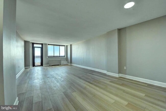 Building Photo - 801 N Pitt St