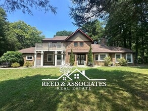 Building Photo - Charming Collierville Home ~3 Bedroom