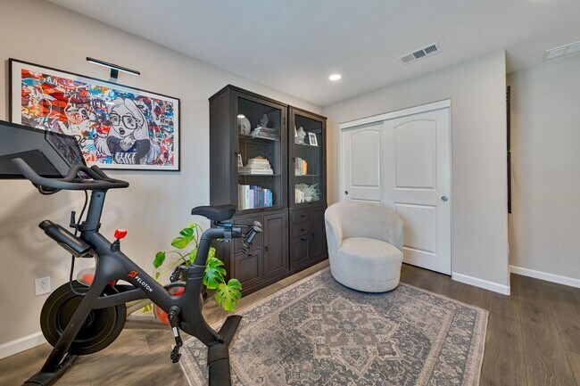 Building Photo - Designer Upgrades & Custom Touches in This...