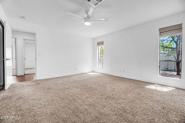 Building Photo - 5219 E Winchcomb Dr
