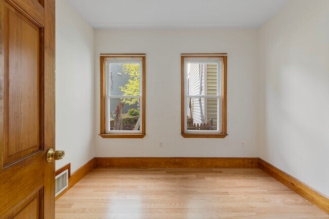 Building Photo - 235 Webster Ave