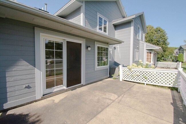 Building Photo - 2716 Spyglass Ct NW