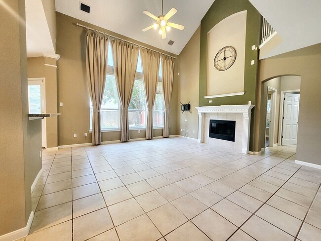 Building Photo - 1617 Sunterro-
