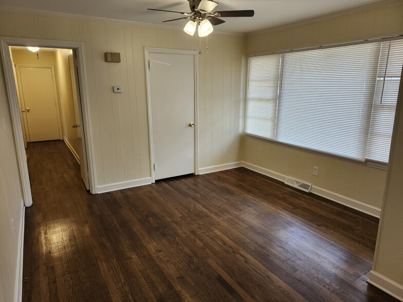 Building Photo - 84 N Estate Dr