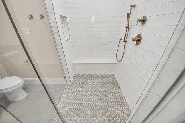 Building Photo - 6320 Milwee St