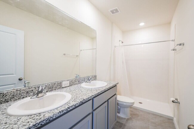 Building Photo - 11166 Crescent Deer Dr