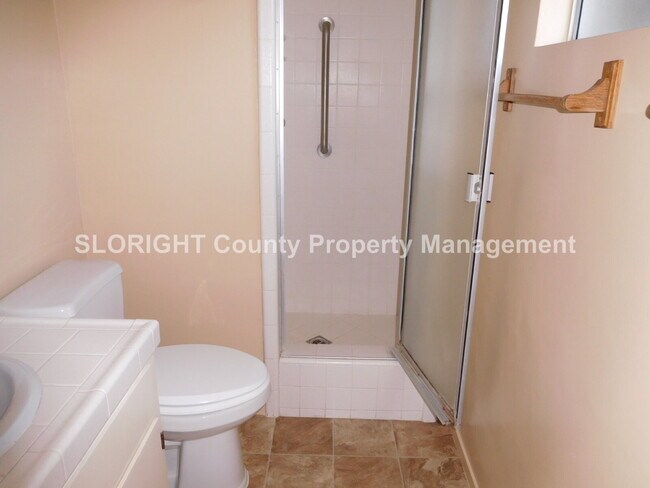 Building Photo - AVAILABLE NOVEMBER - Charming Los Osos Hom...