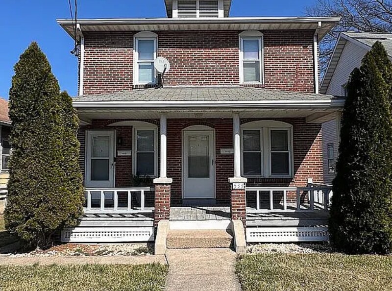 Building Photo - 533 N 2nd St