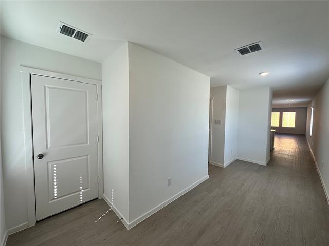 Building Photo - 1037 Raintree Rd