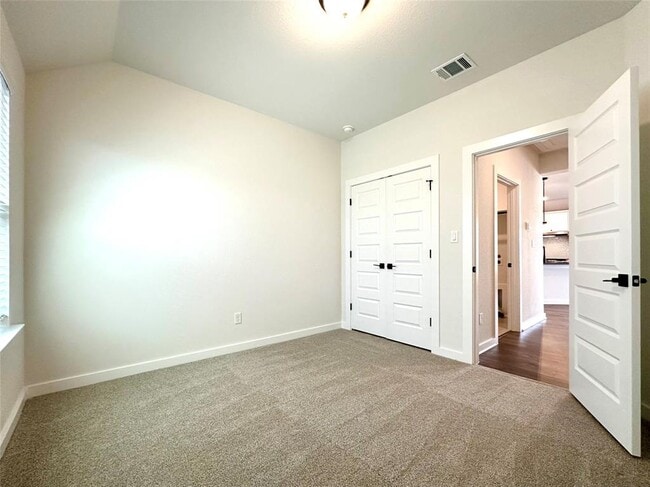 Building Photo - 336 Chaste Tree Dr