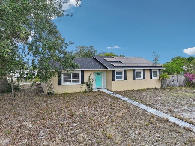 Building Photo - 503 Holt Cir