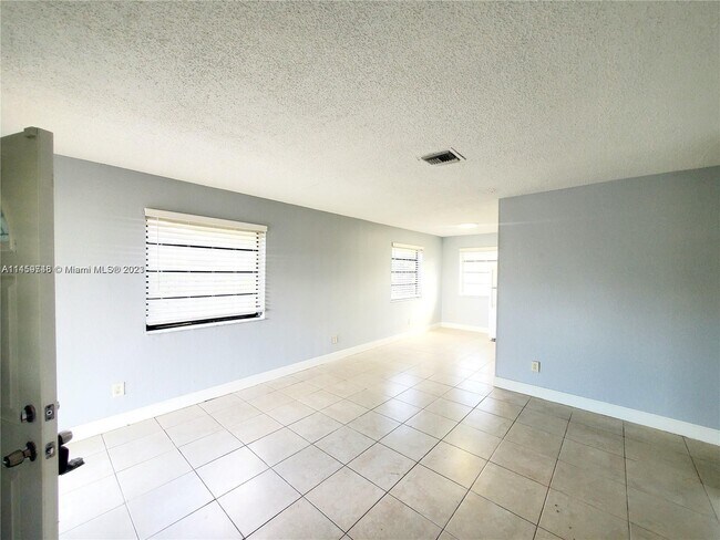 Building Photo - 11410 SW 193rd St