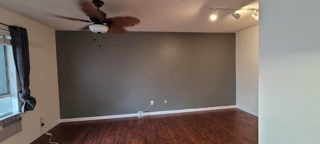 Building Photo - Nice 2 bedroom 1 bath in the beautiful Nap...