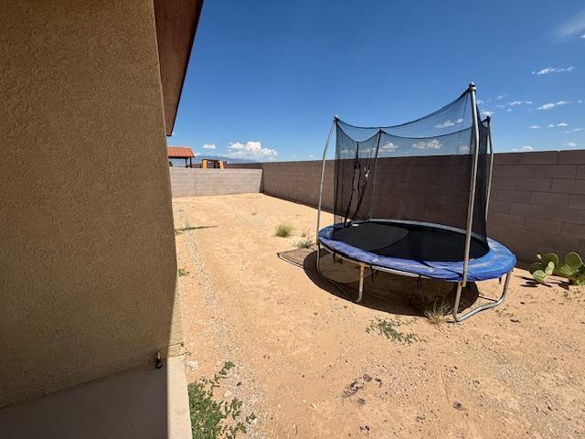 Building Photo - 2425 Desi Loop