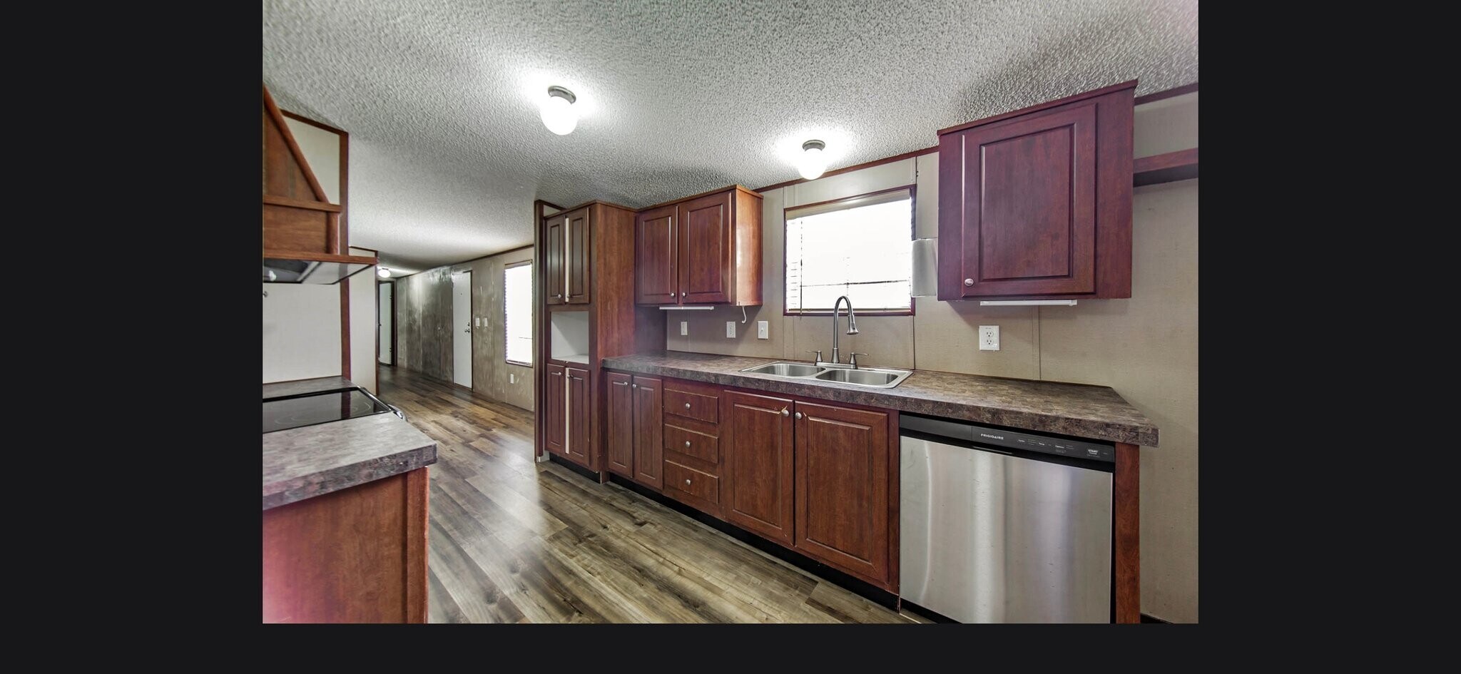 Building Photo - 158 Raoul Ln
