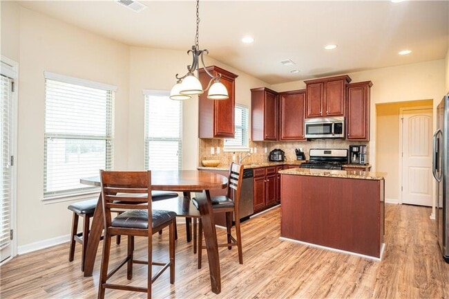 Building Photo - 7761 Sylvaner Ln