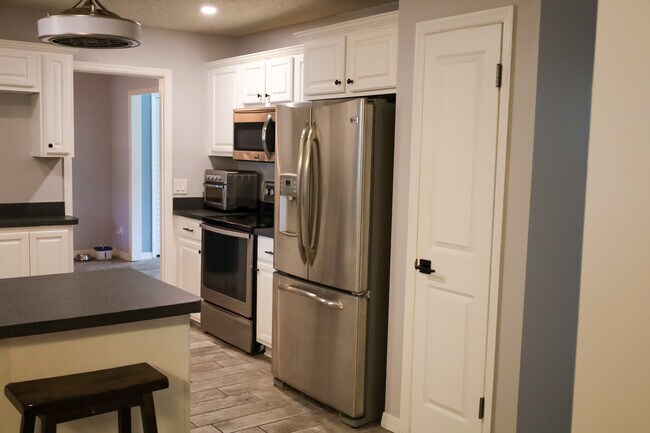 Building Photo - 4688 Posada Dr