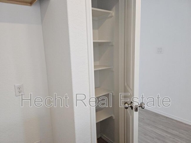 Building Photo - 9262 Honey Mesquite