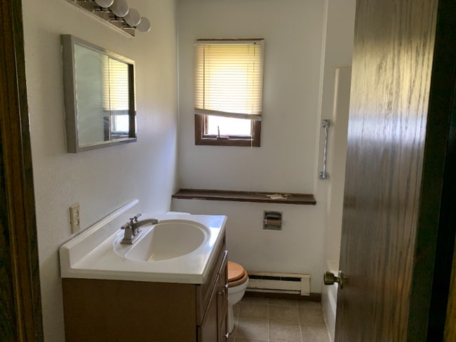 Building Photo - 154 Viking Cir