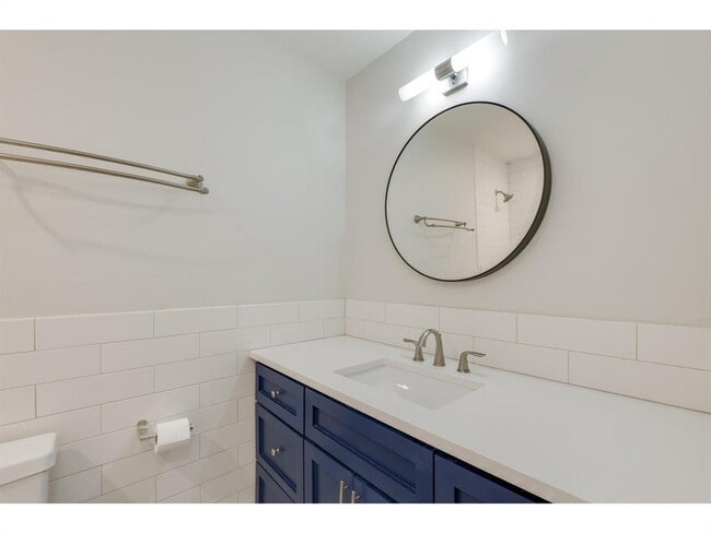 Building Photo - 8700 Mountainwood Cir