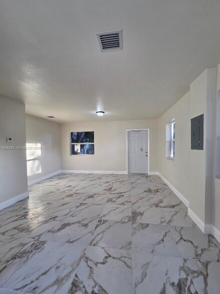 Building Photo - 295 NW 48th St