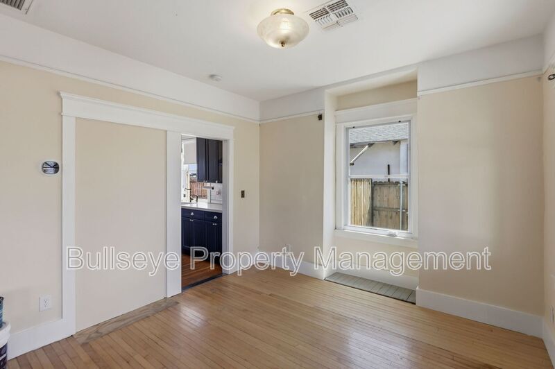 Building Photo - 1238 E McKinley St