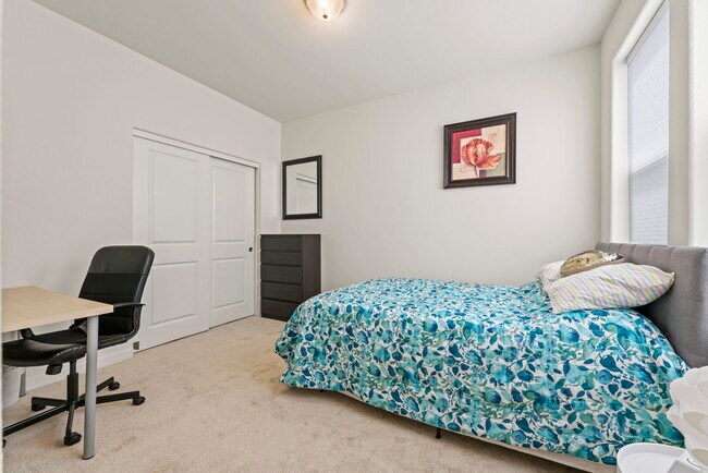 Building Photo - 4928 Black Falcon Way