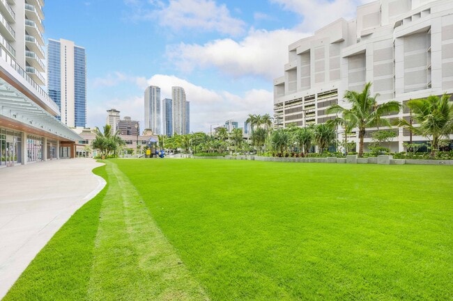 Building Photo - Brand New 1 Bedroom | 1 Bathroom The Park on Keeamoku