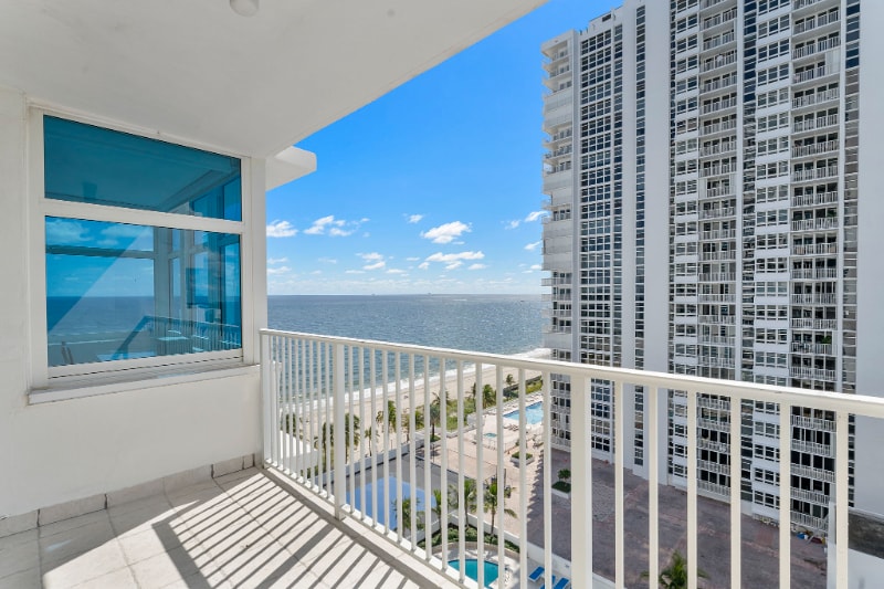 Building Photo - 1360 S Ocean Blvd