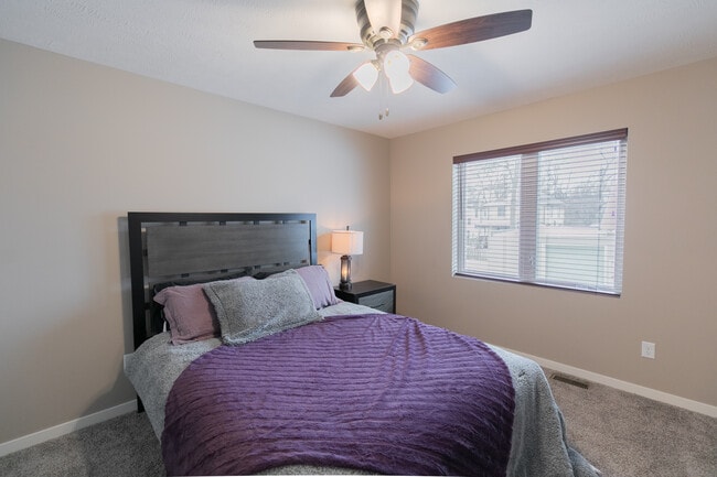 Building Photo - 2811 Q St