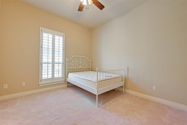 Building Photo - 5422 Linden Rose Ln