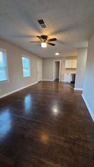 LIVINGROOM - 5991 Peco Ln