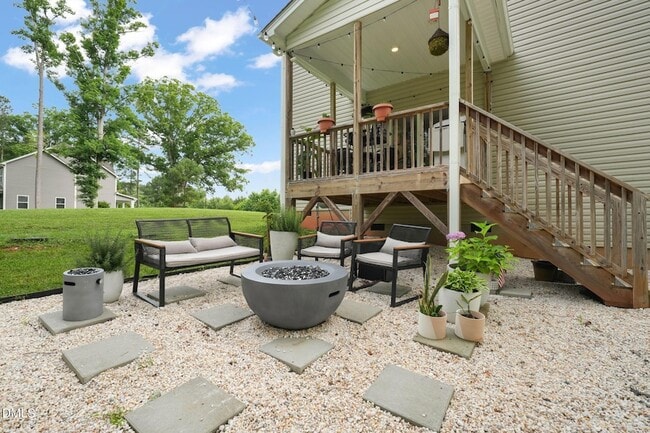 Building Photo - 947 Weatherby Ln