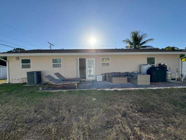 Building Photo - 9420 Nickels Blvd