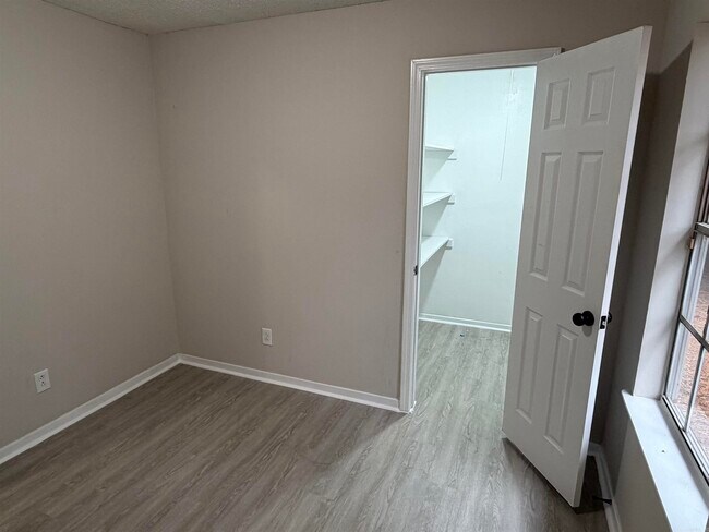 Building Photo - 10002 Stardust Trail