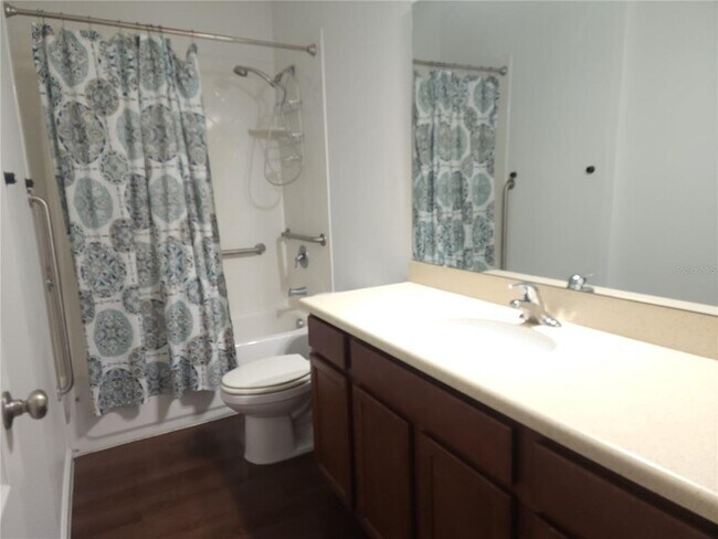 Building Photo - 3230 Stratton Cir