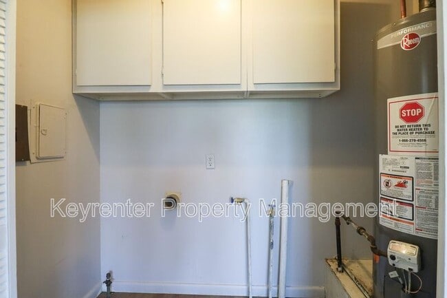 Building Photo - 526 S 39th W Ave