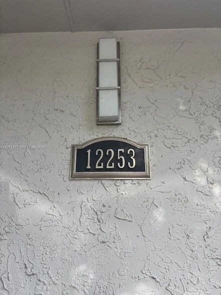 Building Photo - 12253 SW 82nd Ave