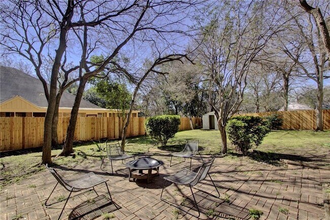 Building Photo - 2926 Wickersham Ln