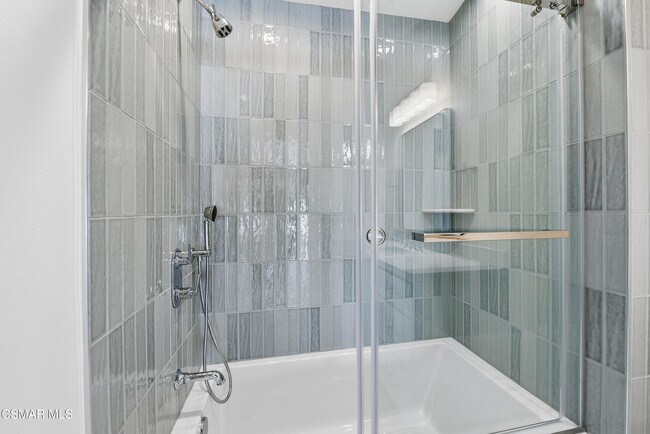 Building Photo - 4822 Parma Dr